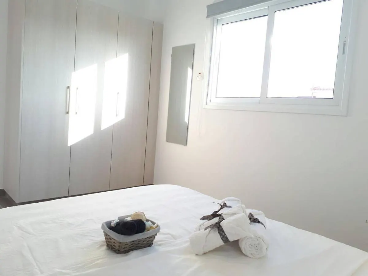 Gorgeous Apt In A Supreme Location In Protaras! Apartment 0*, Protaras